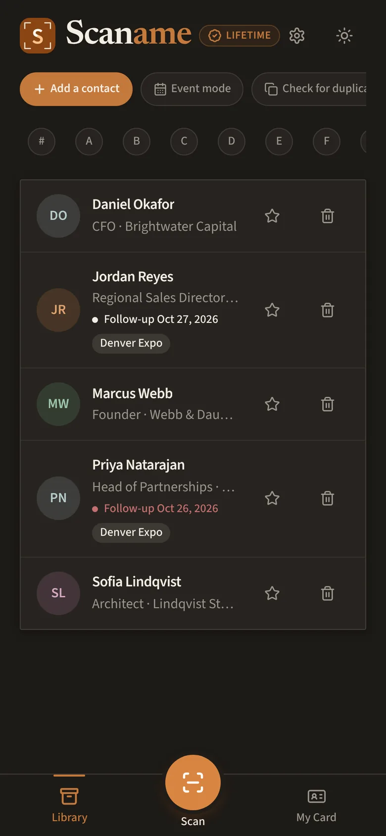 The contact library in dark mode